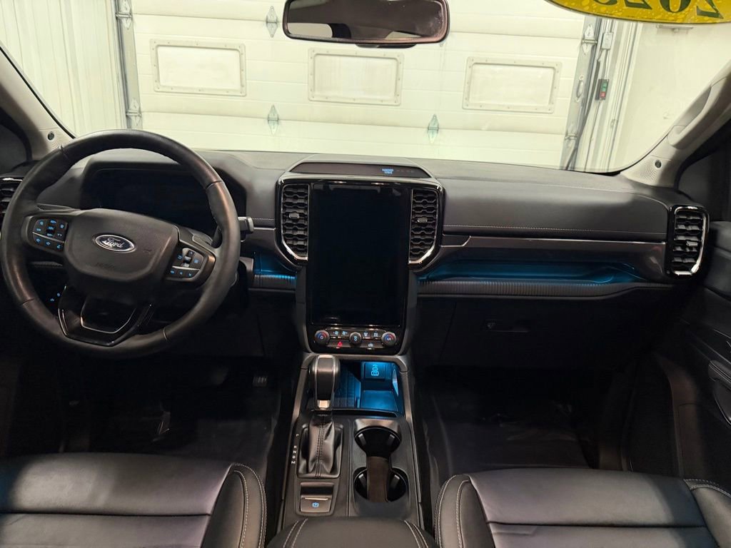 Used 2025 Ford Ranger Lariat w/ Trailer Tow Package image 35