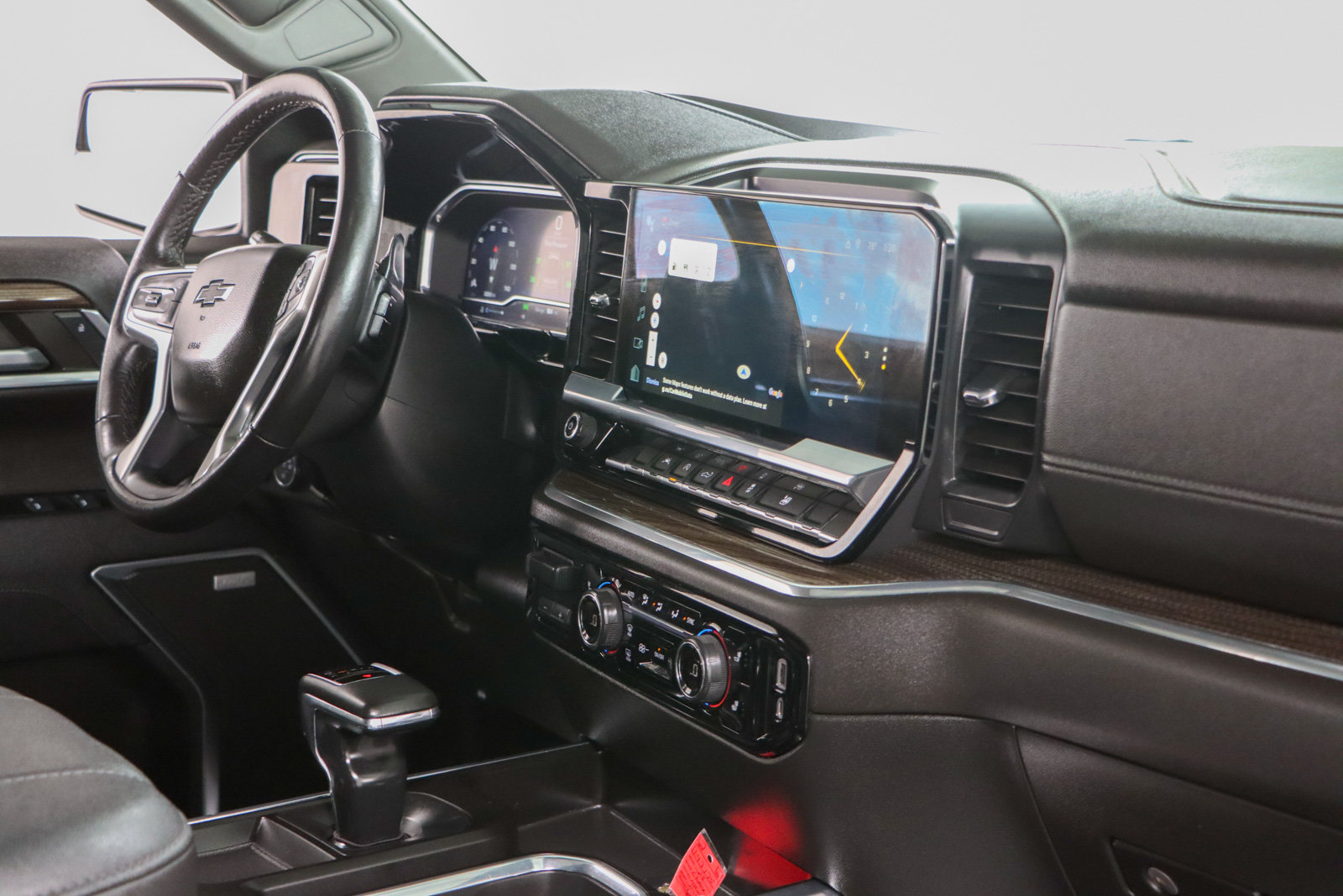 Used 2023 Chevrolet Silverado 1500 RST w/ Redline Edition AWD/4WD image 30