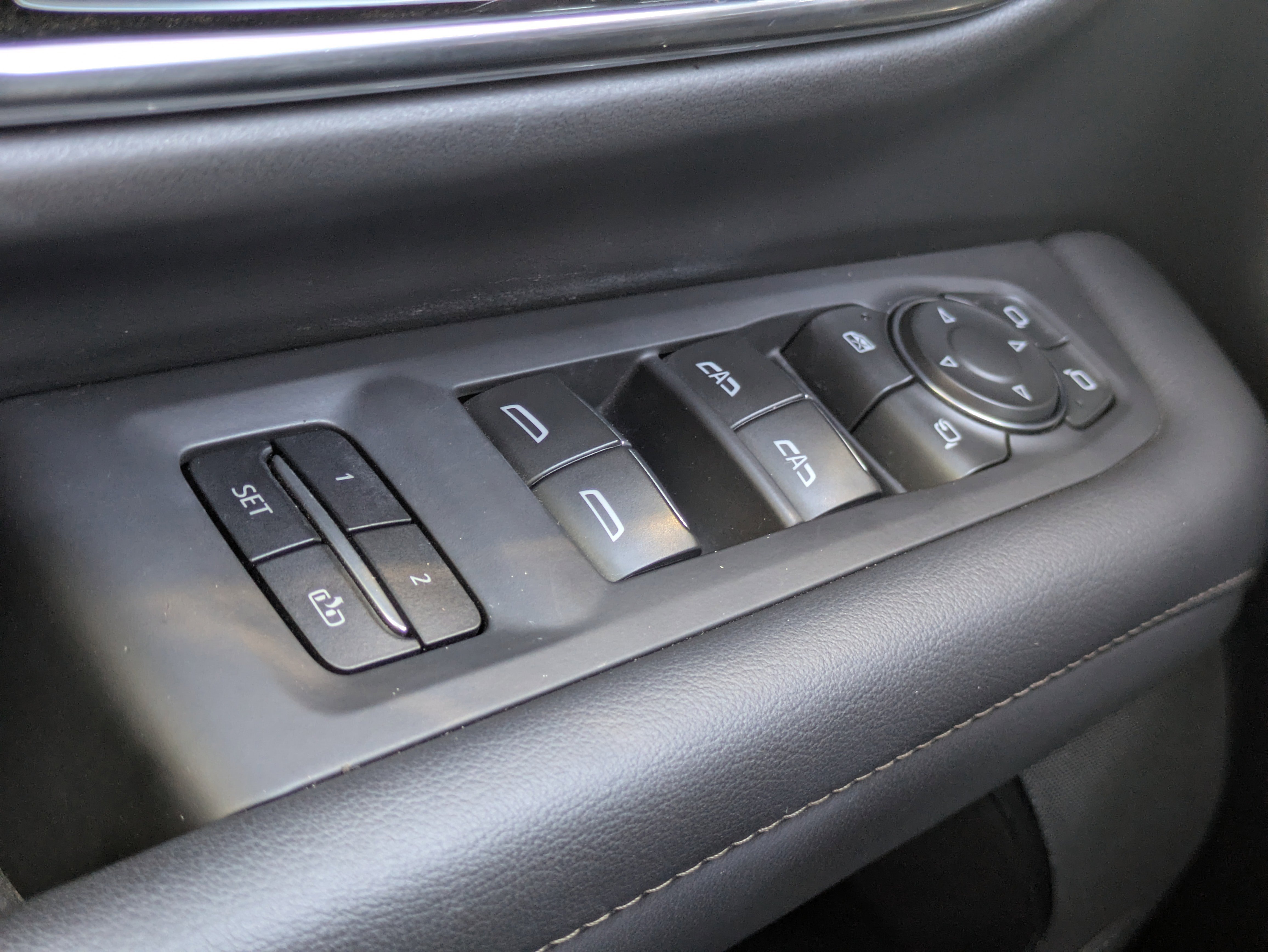 Used 2024 Chevrolet Tahoe High Country w/ Premium Package 2 image 17