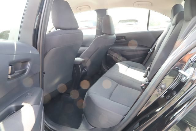 Used 2025 Toyota Corolla LE FWD image 16