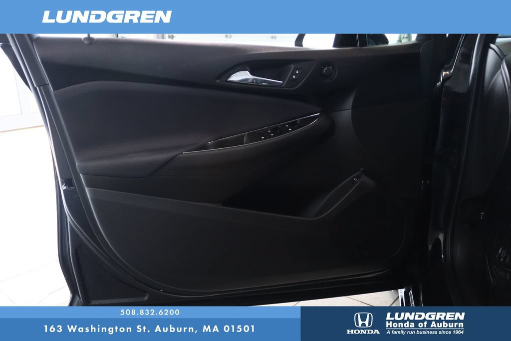 Used 2018 Chevrolet Cruze LT FWD image 9