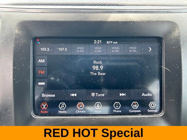Used 2019 Jeep Cherokee Latitude Plus AWD/4WD image 22