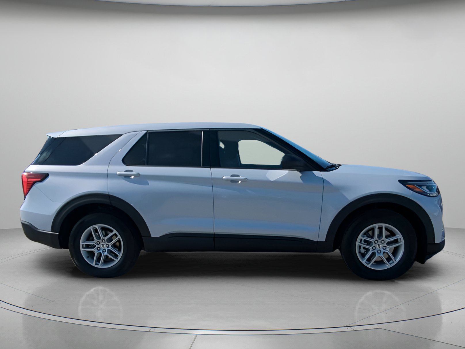 New 2026 Ford Explorer Active RWD image 36