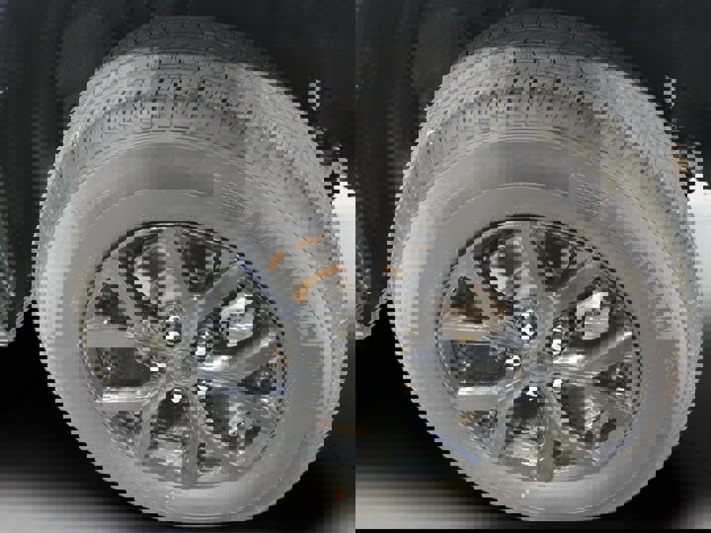 Used 2024 Jeep Grand Cherokee Altitude image 24