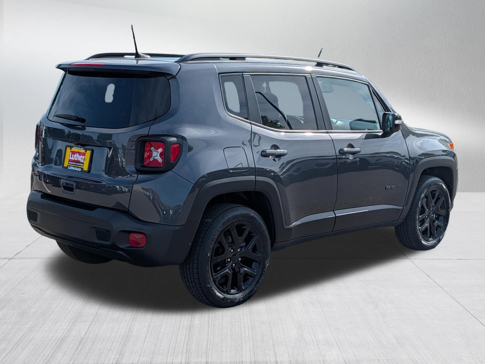 Used 2023 Jeep Renegade Altitude w/ Sun/Sound Group AWD/4WD image 7
