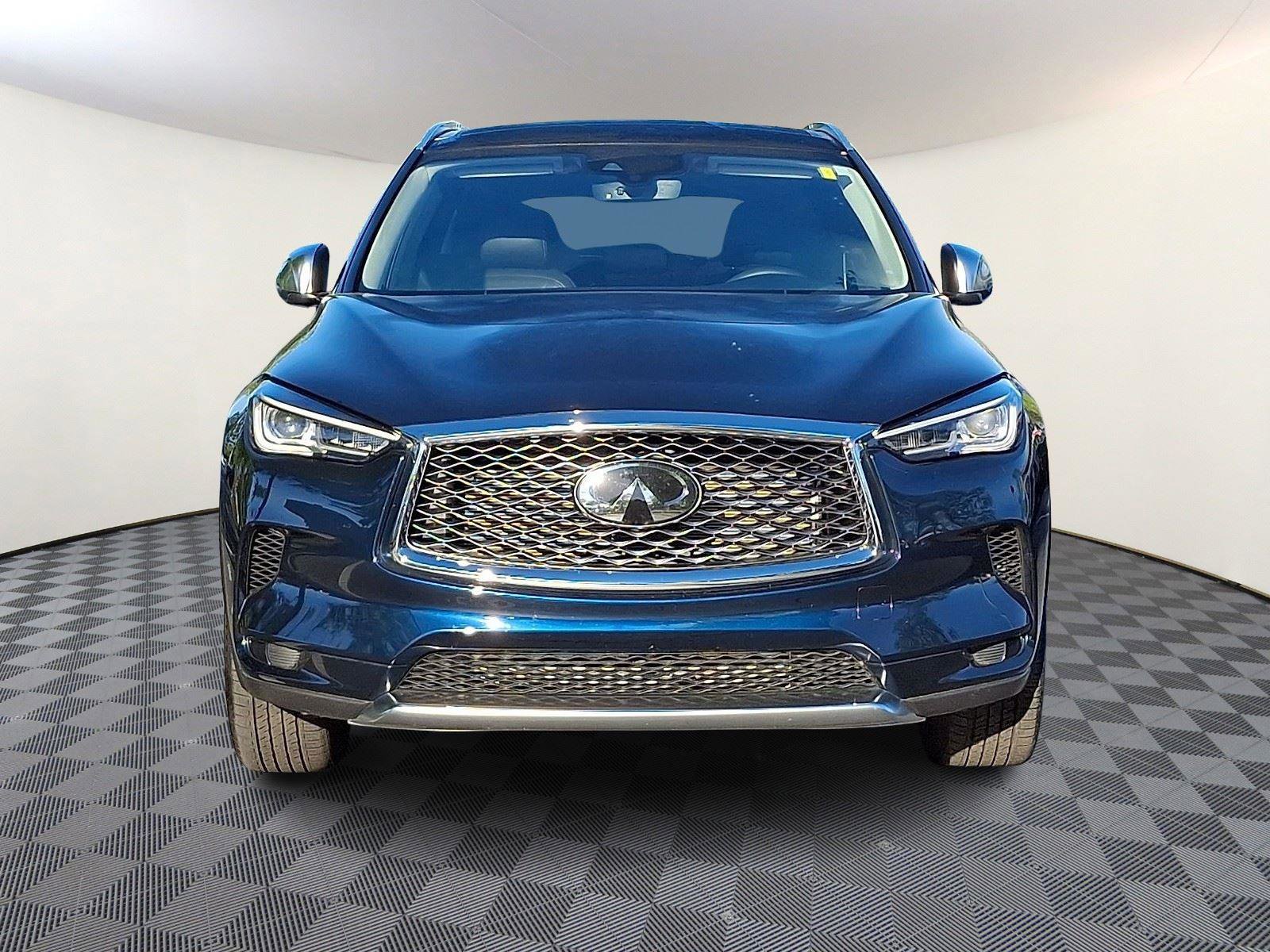 Used 2024 INFINITI QX50 Luxe w/ Accent Package image 2
