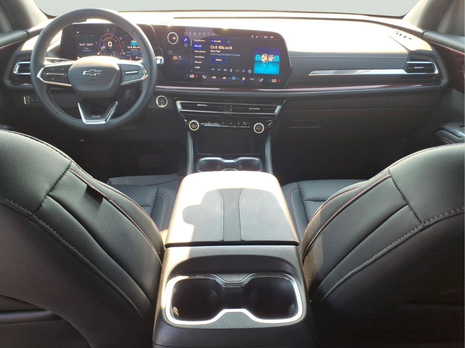 Used 2025 Chevrolet Traverse Z71 w/ Driver Confidence Package AWD/4WD image 15