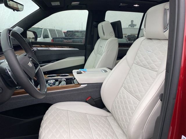 Used 2025 Cadillac Escalade Sport Platinum w/ LPO, Floor Liner Package image 18
