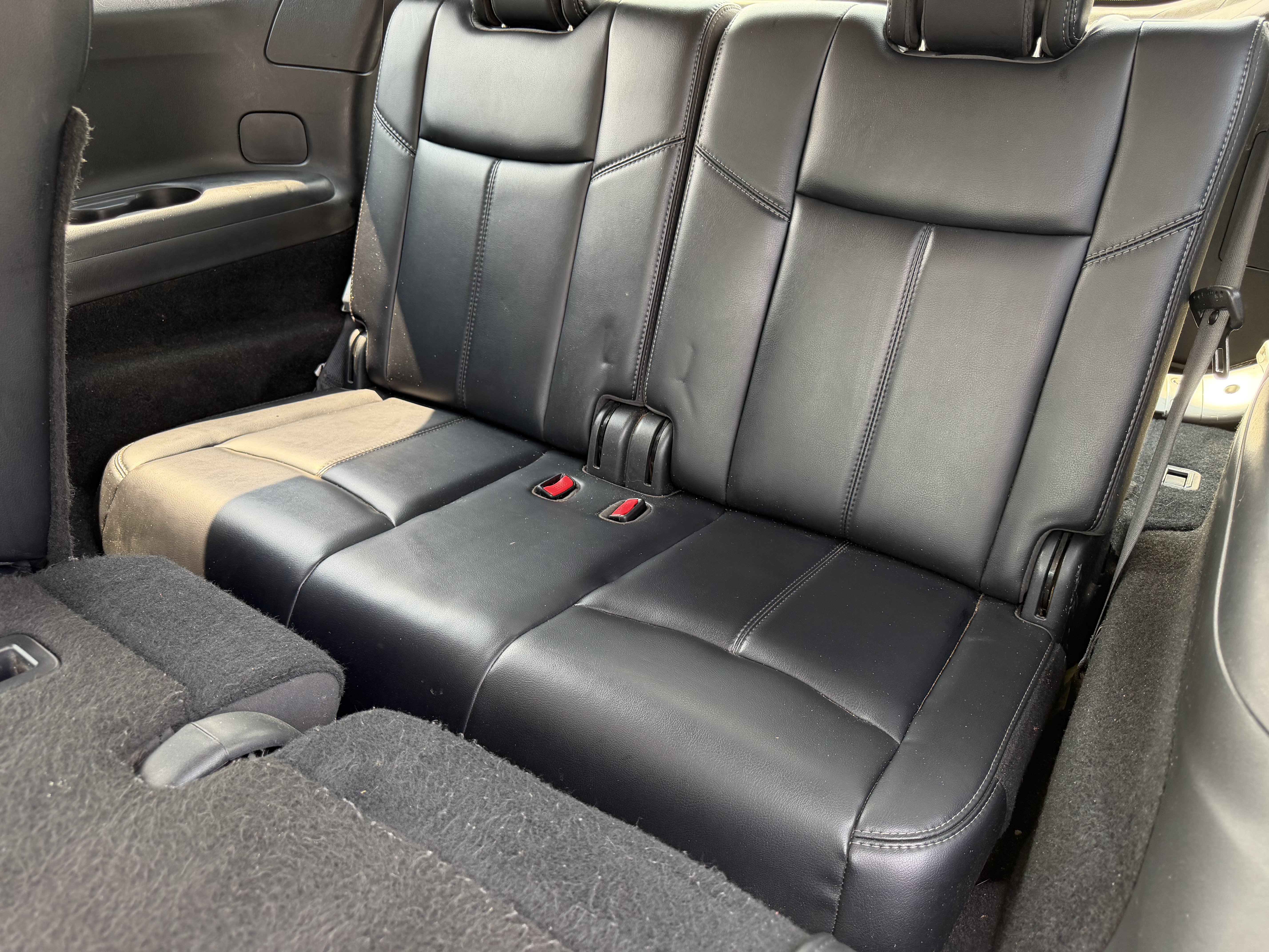 Used 2019 Nissan Pathfinder SL w/ Cargo Package AWD/4WD image 12