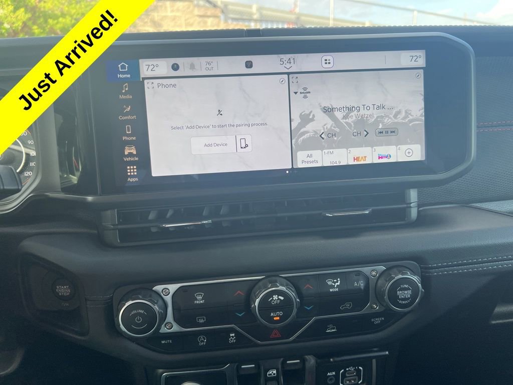 Used 2024 Jeep Wrangler Unlimited Rubicon image 16