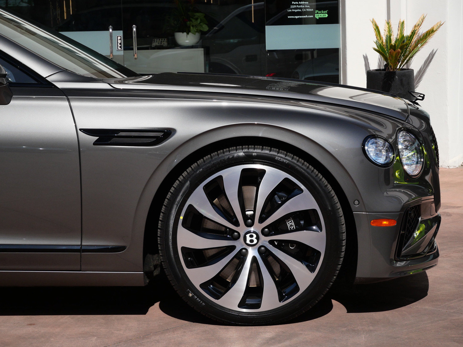 New 2026 Bentley Flying Spur V8 AWD/4WD image 6