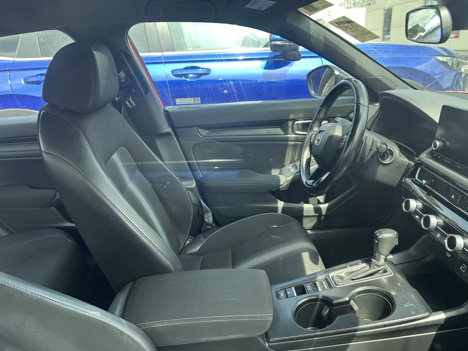 Used 2023 Honda Civic Sport image 8