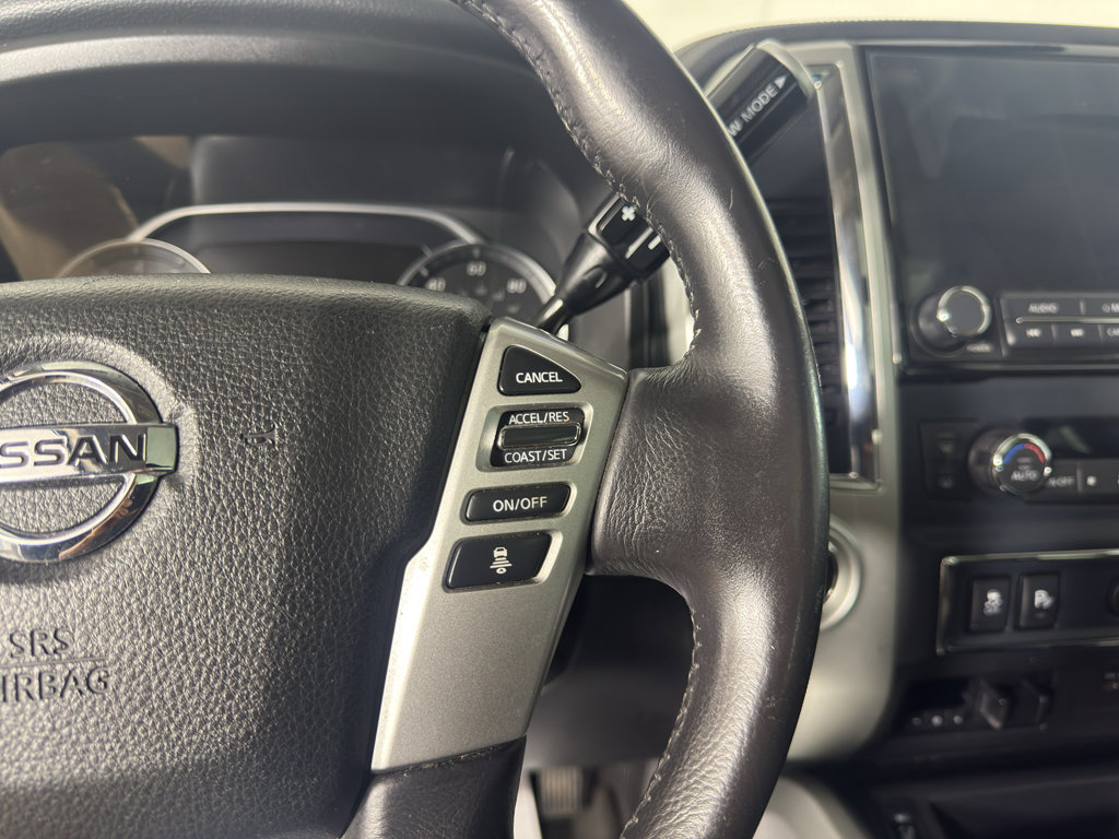 Used 2020 Nissan Titan SL w/ Moonroof Package RWD image 19