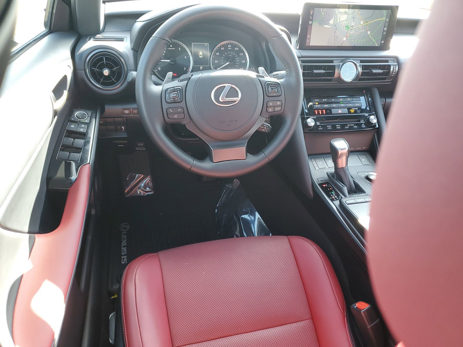 Used 2025 Lexus IS 350 F Sport w/ Navigation Package image 10