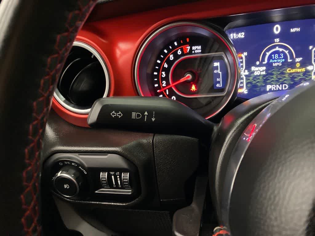 Used 2022 Jeep Wrangler Unlimited Rubicon AWD/4WD image 22