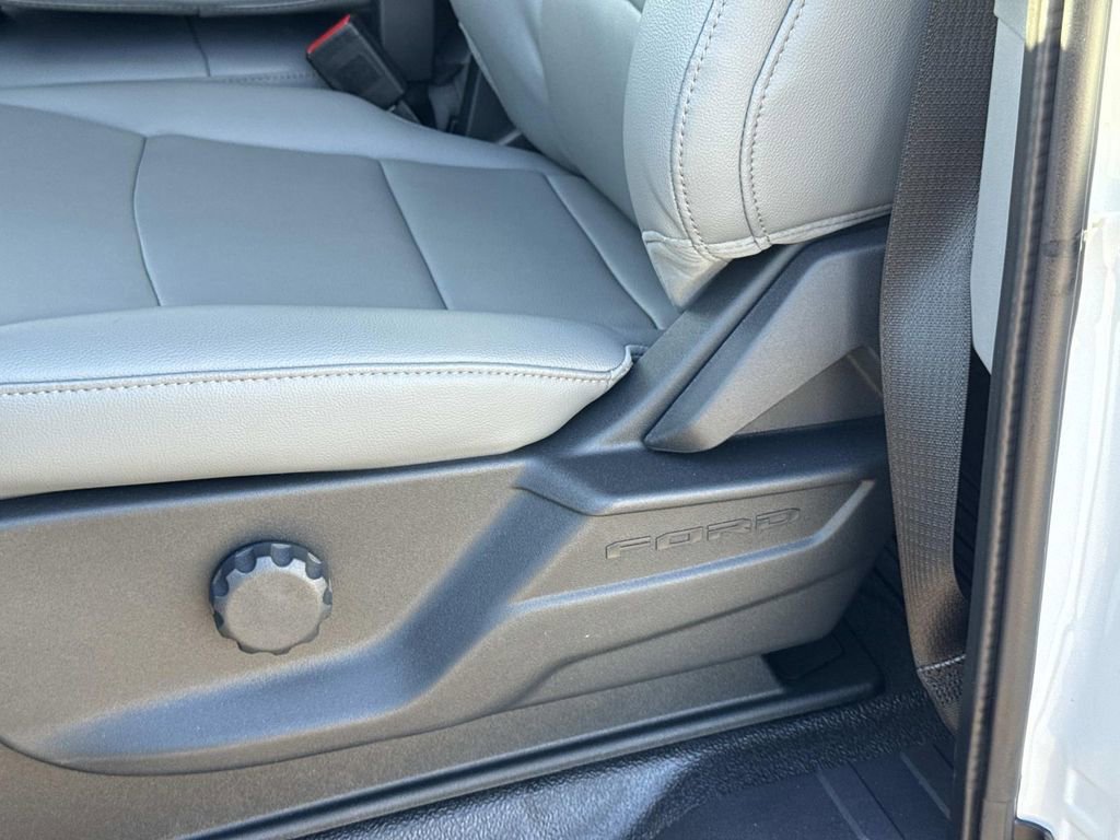 New 2026 Ford F350 XL w/ XL Chrome Package image 15