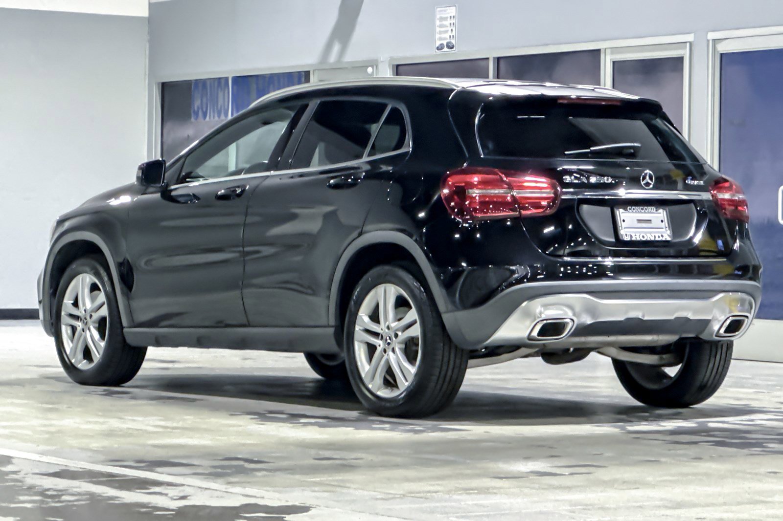 Used 2018 Mercedes-Benz GLA 250 4MATIC image 3