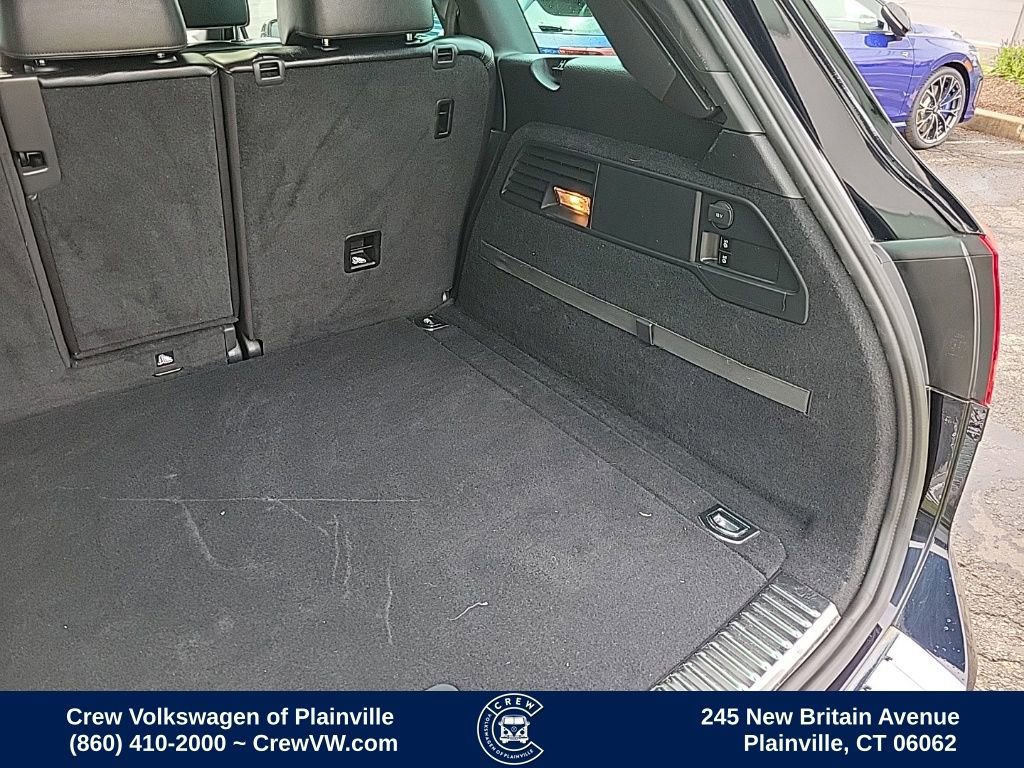 Used 2017 Volkswagen Touareg Wolfsburg Edition AWD/4WD image 51