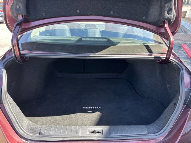 Used 2024 Nissan Sentra SV FWD image 13