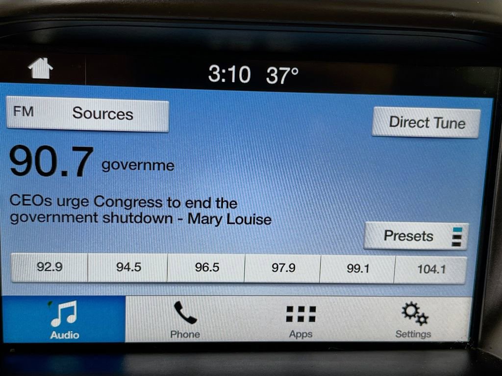 Used 2019 Ford Escape SEL image 19