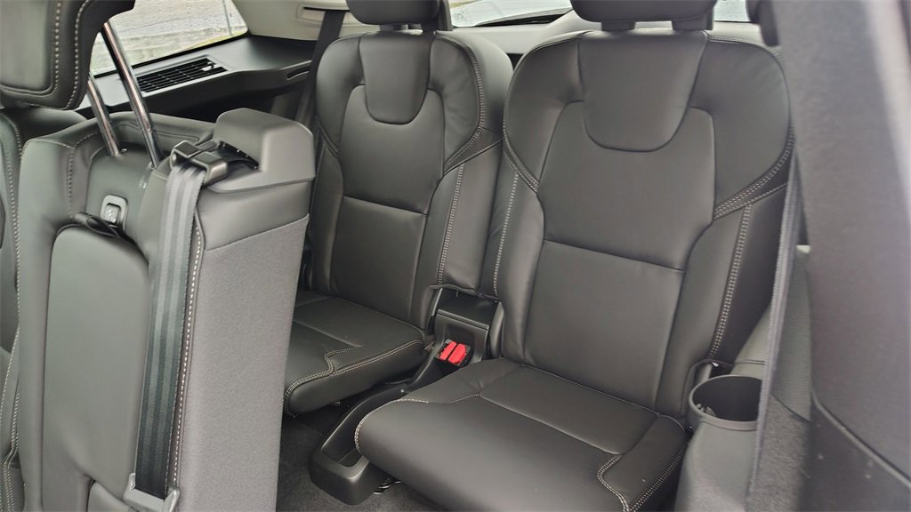 New 2026 Volvo XC90 B6 Ultra w/ Protection Package image 31