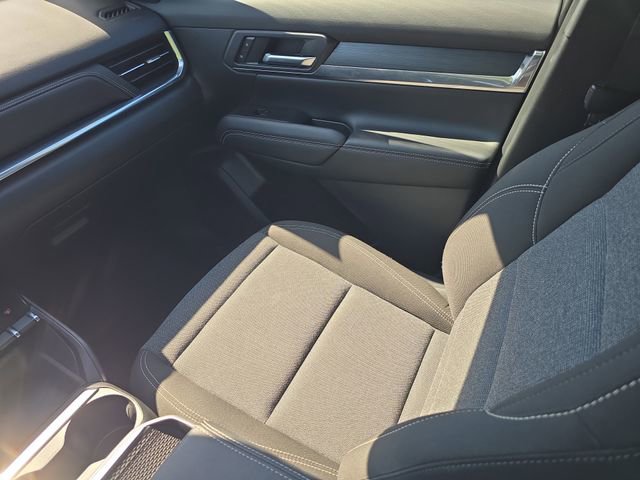 Used 2025 GMC Terrain Elevation AWD/4WD image 13