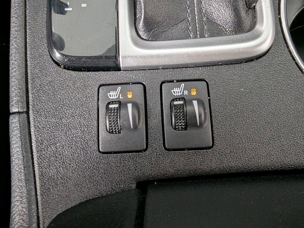 Used 2019 Toyota Highlander XLE AWD/4WD image 20