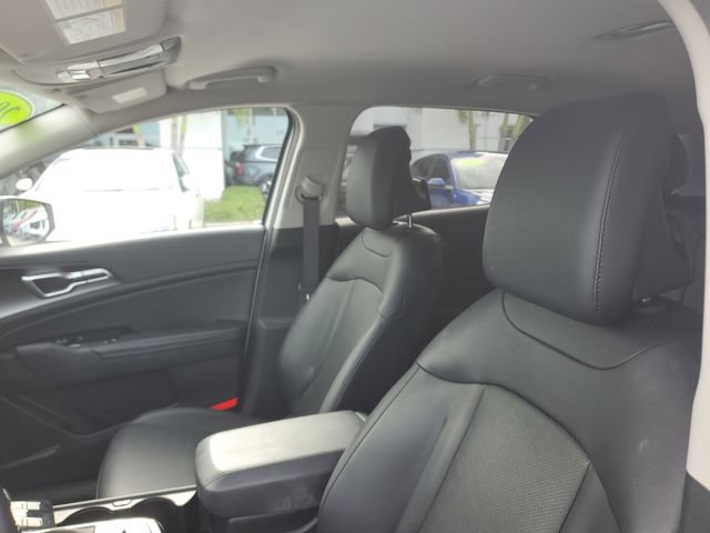 Certified 2023 Kia Sportage EX FWD image 15