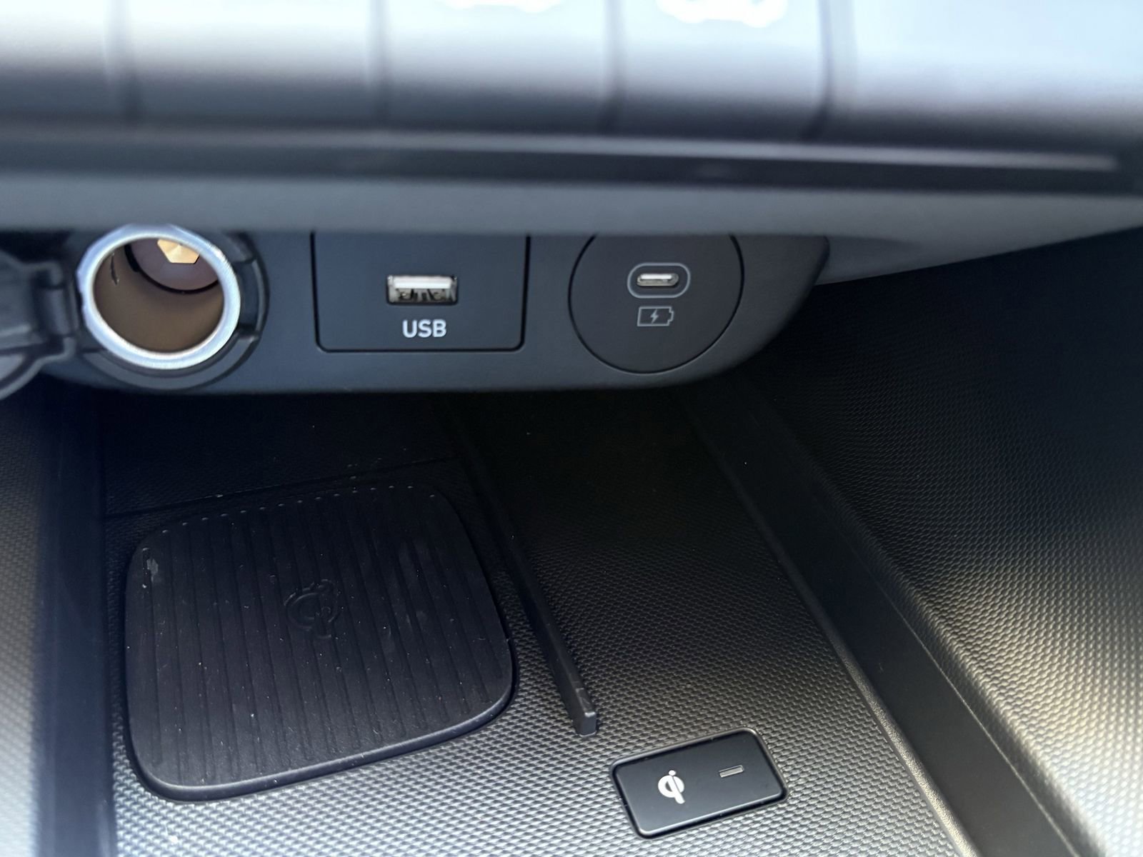 New 2025 Hyundai Elantra Sport image 18