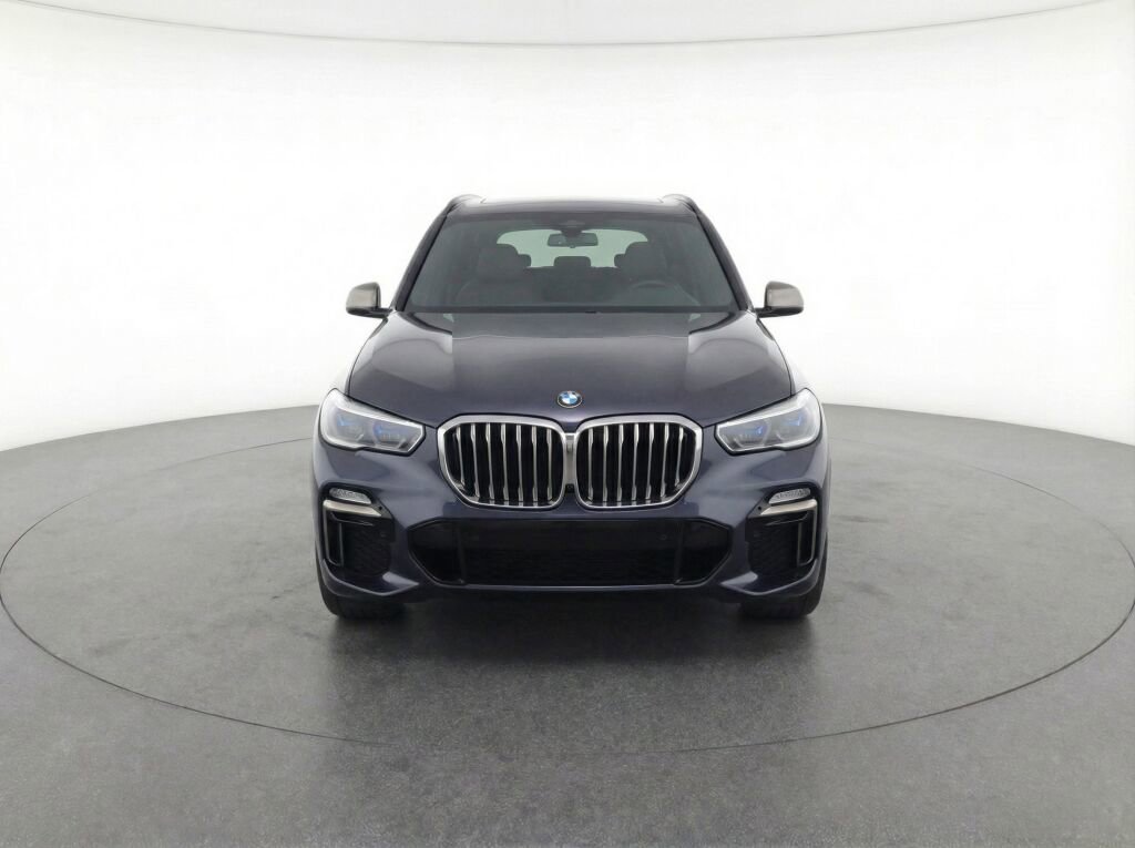 Used 2020 BMW X5 M50i w/ Premium Package image 2