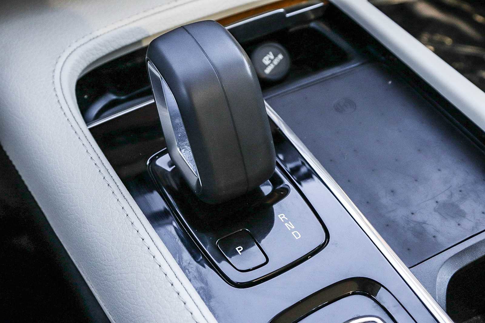 Used 2022 Volvo XC90 T8 Inscription Expression w/ Advanced Package image 29