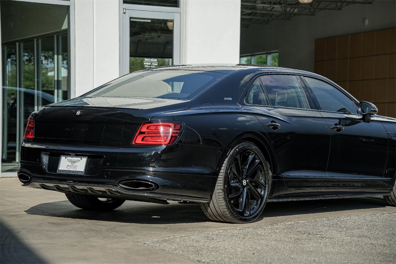 New 2025 Bentley Flying Spur Plug-In Hybrid image 11