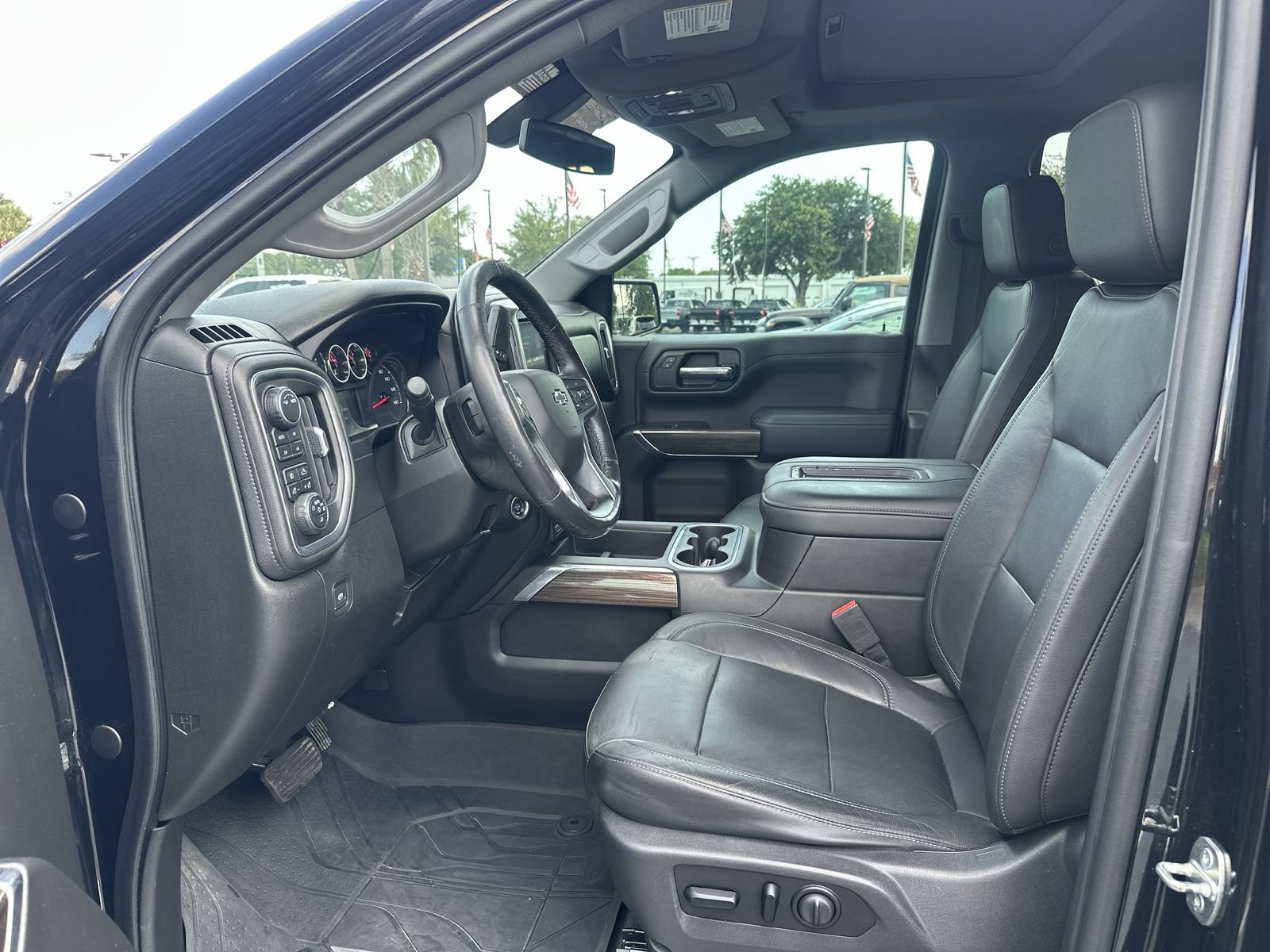 Used 2020 Chevrolet Silverado 1500 RST w/ All-Star Edition AWD/4WD image 16