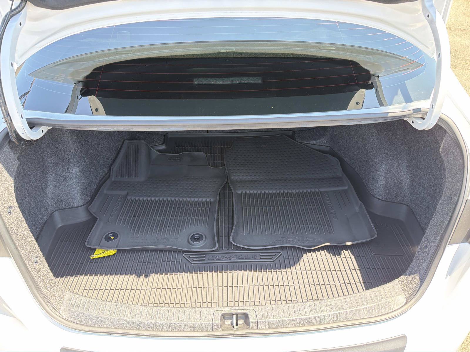 Used 2025 Toyota Corolla SE FWD image 22