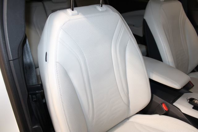 Used 2022 Ford Mustang Mach-E Premium w/ Ice White Appearance Package image 33