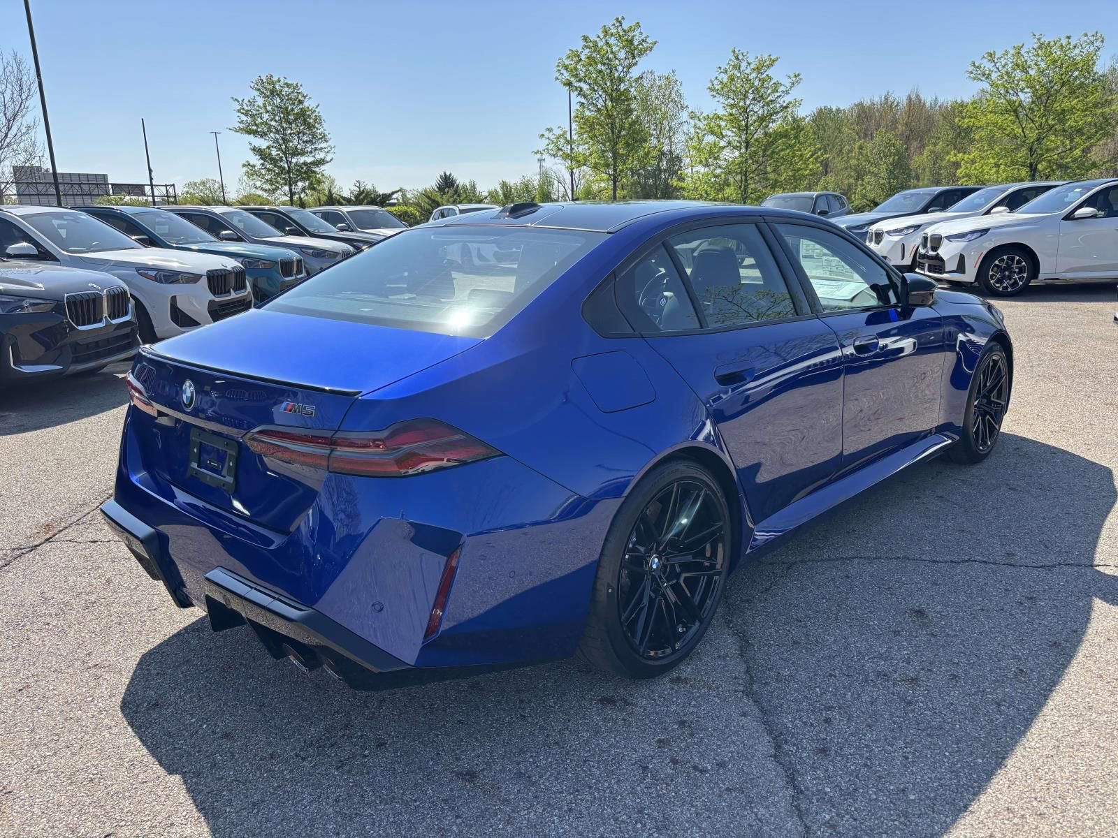 New 2026 BMW M5 w/ Executive Package AWD/4WD image 5
