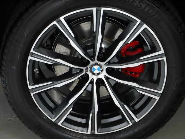 Used 2026 BMW X5 xDrive40i w/ M Sport Package AWD/4WD image 14
