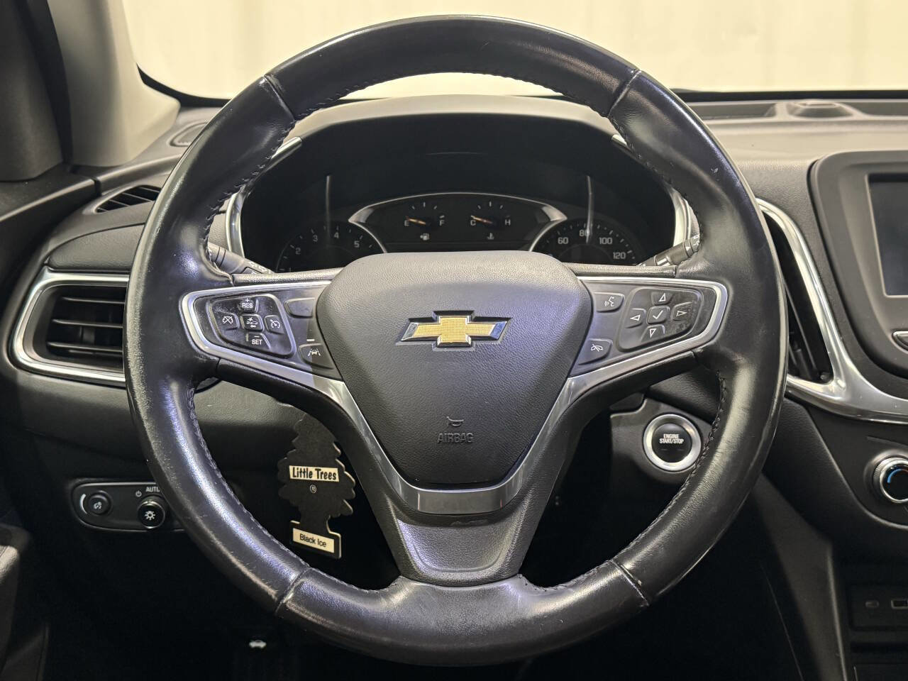 Used 2022 Chevrolet Equinox LT w/ Driver Convenience Package image 14