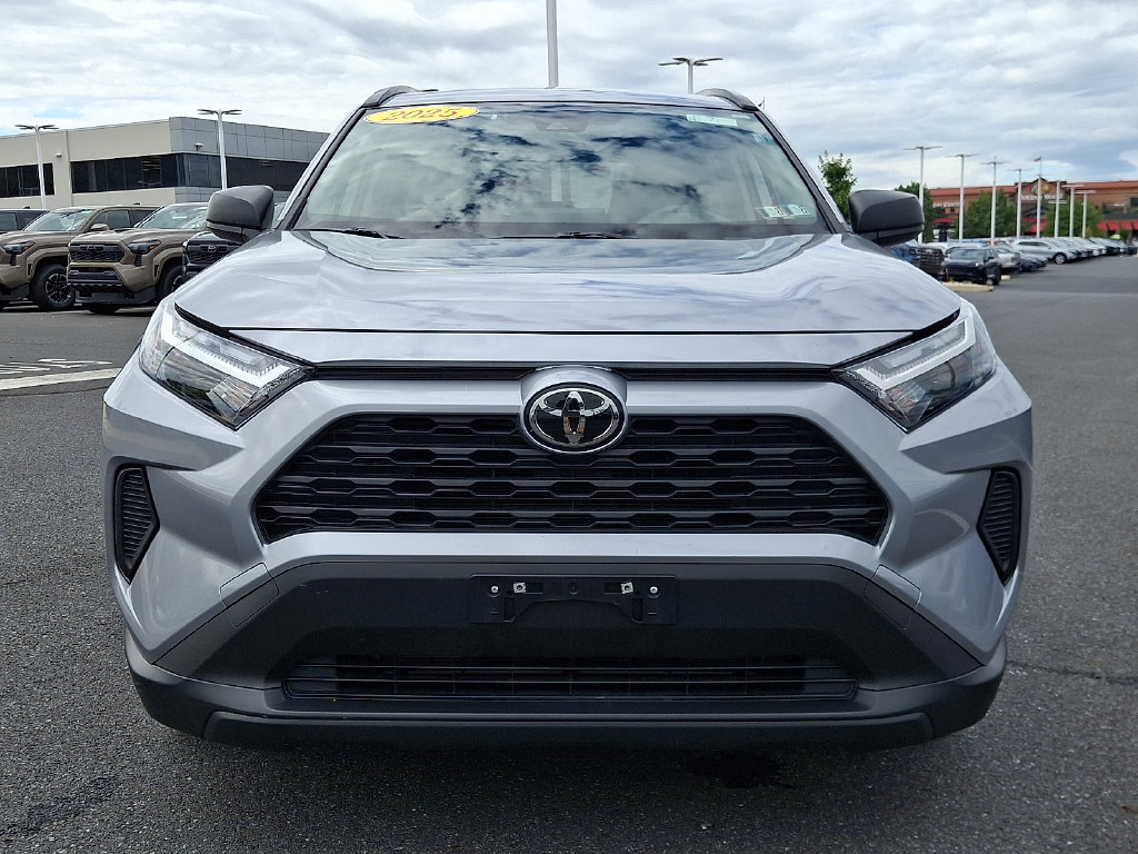 Certified 2025 Toyota RAV4 LE AWD/4WD image 2
