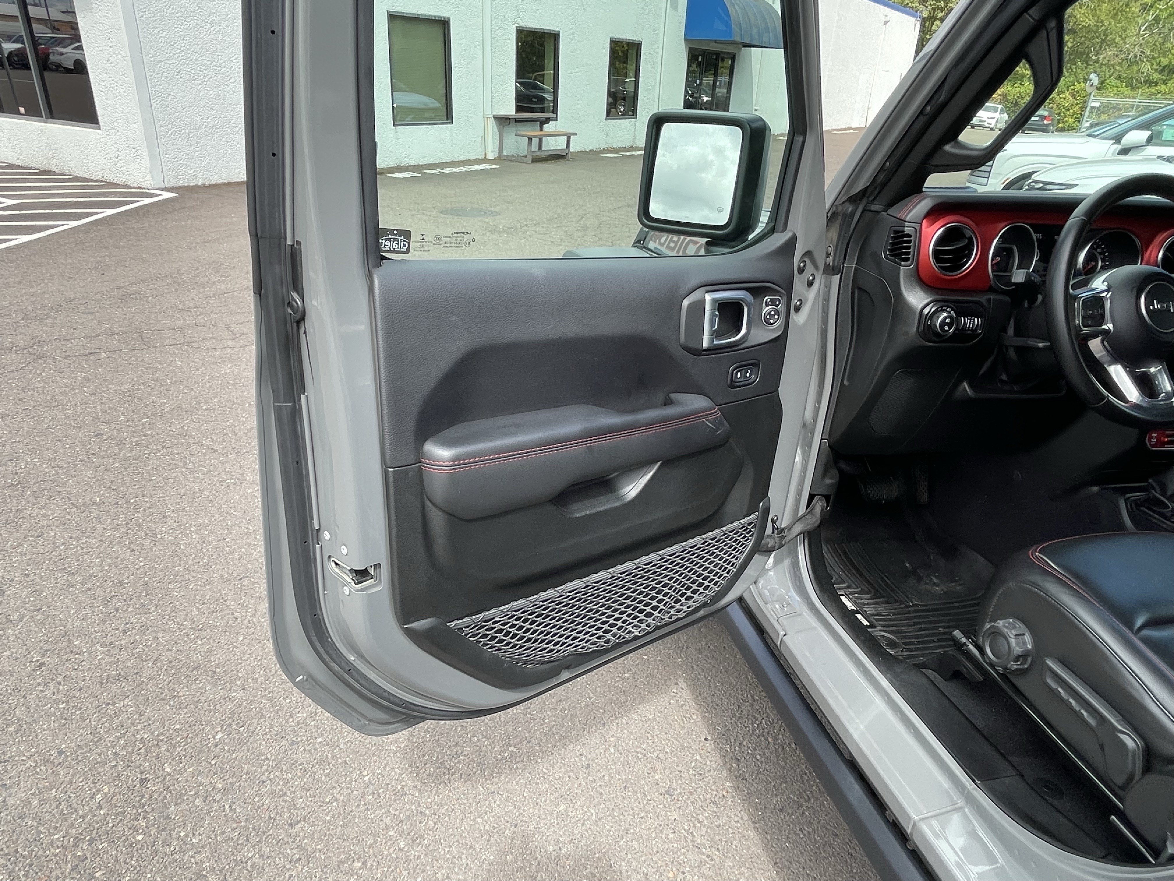 Used 2022 Jeep Gladiator Rubicon w/ Trailer Tow Package AWD/4WD image 18