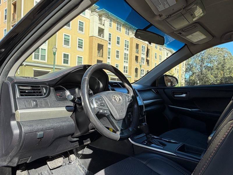 Used 2017 Toyota Camry SE FWD image 23