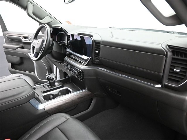 Used 2024 Chevrolet Silverado 1500 LTZ image 24