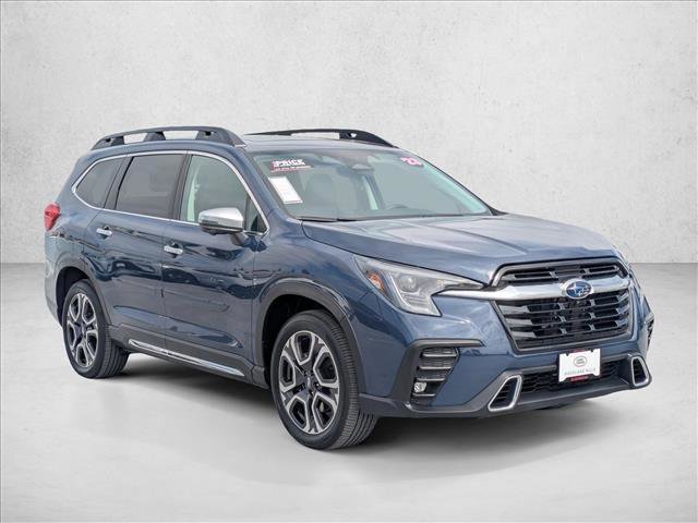 Used 2023 Subaru Ascent Touring AWD/4WD image 3