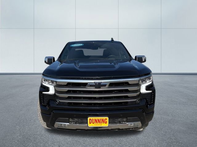 Used 2023 Chevrolet Silverado 1500 High Country w/ Technology Package image 5