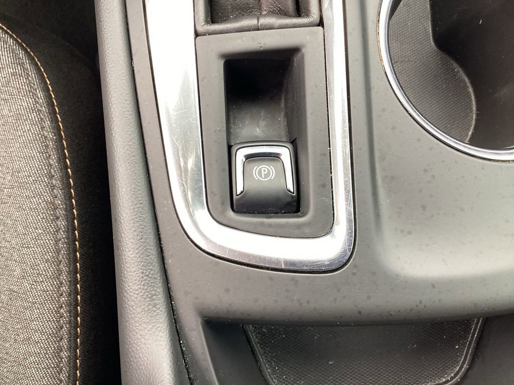 Used 2024 Chevrolet Equinox LT image 38