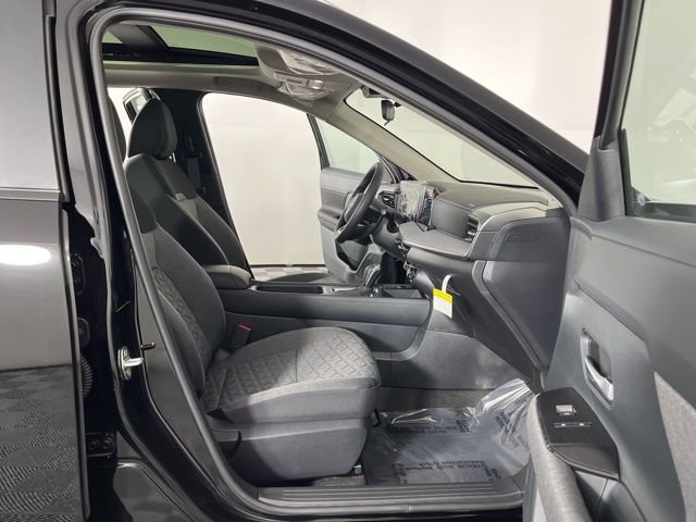 New 2026 Nissan Kicks SV w/ SV Premium Package image 38