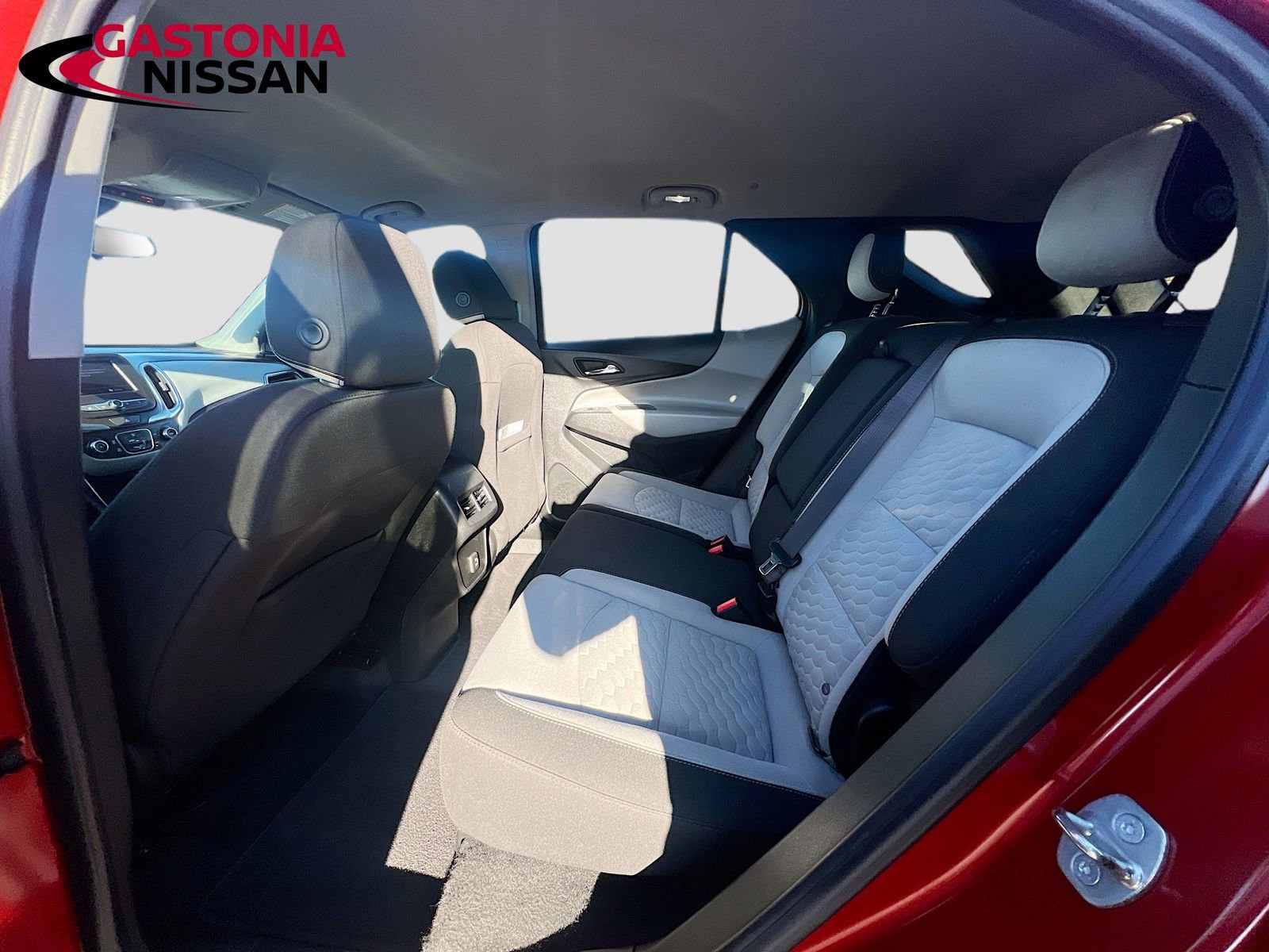 Used 2020 Chevrolet Equinox LS w/ LS Convenience Package image 32