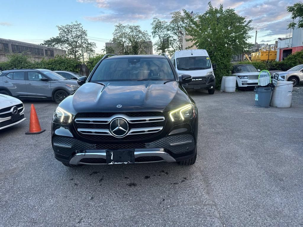Used 2020 Mercedes-Benz GLE 350 4MATIC w/ 3rd Row Seat Package image 2