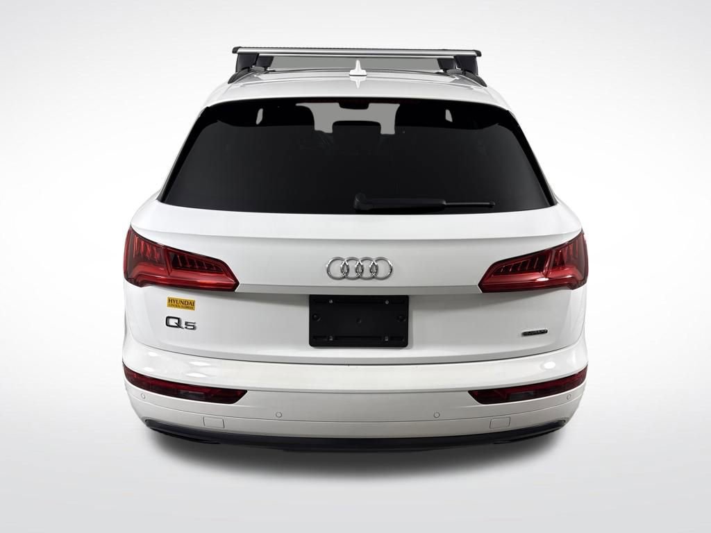 Used 2020 Audi Q5 2.0T Premium w/ Titanium Sport Package image 4