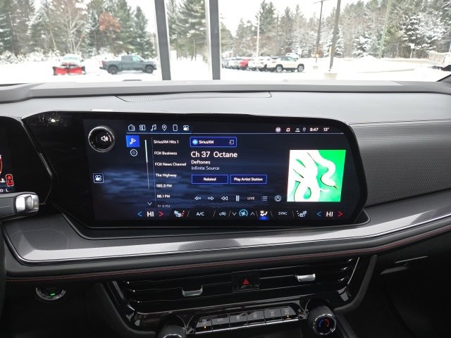 Used 2025 Chevrolet Suburban RST image 66